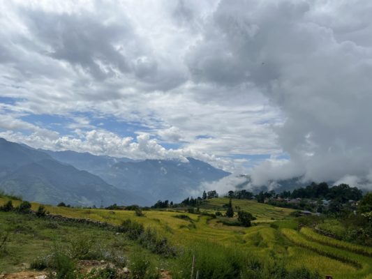Trekking và camping Y Tý, biển mây lồng lộng giữa cánh đồng bậc thang